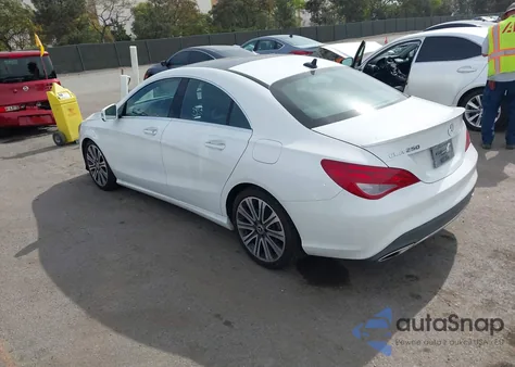 2019 Mercedes-Benz Cla 250 z USA, uszkodzony, nr VIN WDDSJ4EB4KN713986
